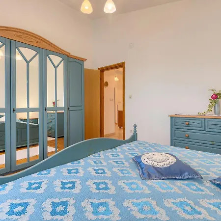 Prázdninový dům Ana Lucija - Rca508 By Interhome Pula